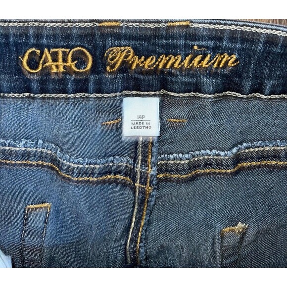 Cato Premium Boot Cut Jeans Size 14P Women’s Jean - Picture 2 of 7